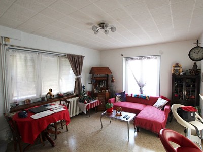 IMMEUBLE DE RAPPORT A VENDRE - ST LOUP DE VARENNES - 157 m2 - 135000 €