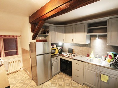 IMMEUBLE DE RAPPORT A VENDRE - ST LOUP DE VARENNES - 157 m2 - 135000 €