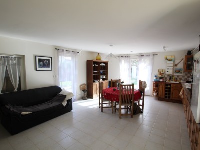 PLAIN PIED A VENDRE - TOURNUS - 76 m2 - 169000 €